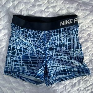 NIKE Pro 3” shorts blue pattern